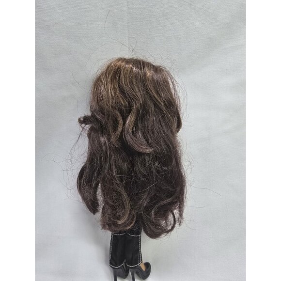 Bratz HTF Shira doll Anniversary MGA 2010 With Original Outfit And Poster - Picture 7 of 15